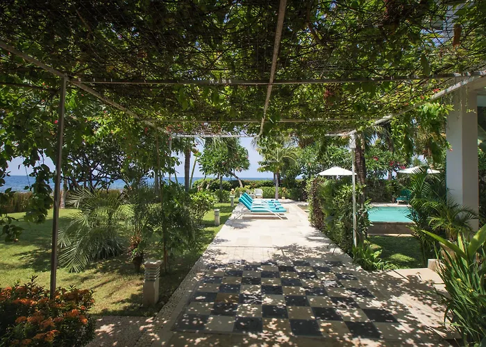 Resort Mayo Umeanyar
